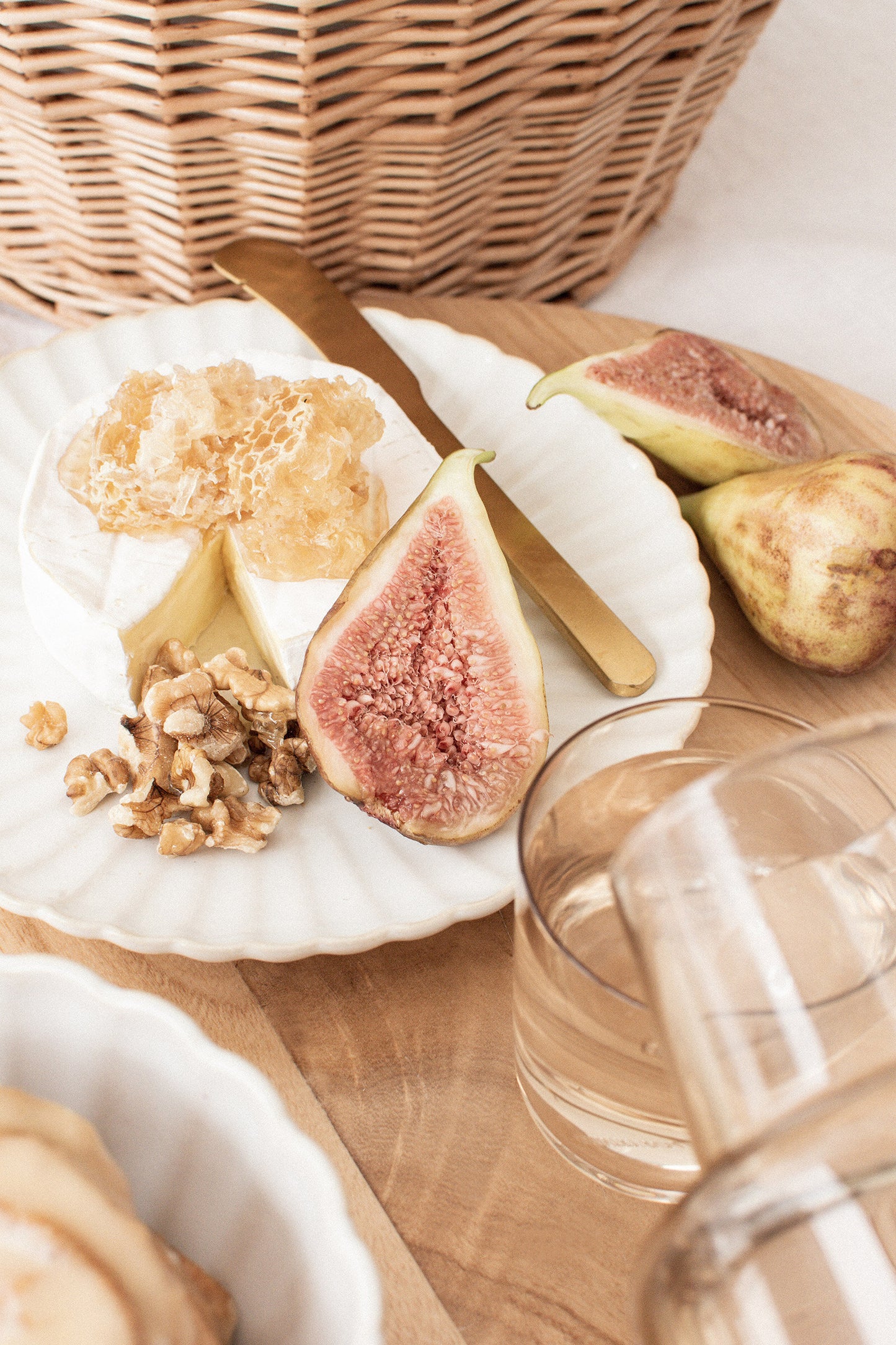 Verano Circle Plate